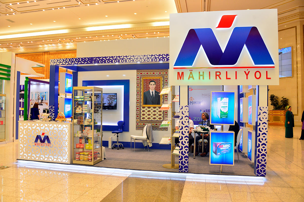 Türkmenistanda Saglygy goraýyş we derman senagaty işgärleriniň güni bellenildi